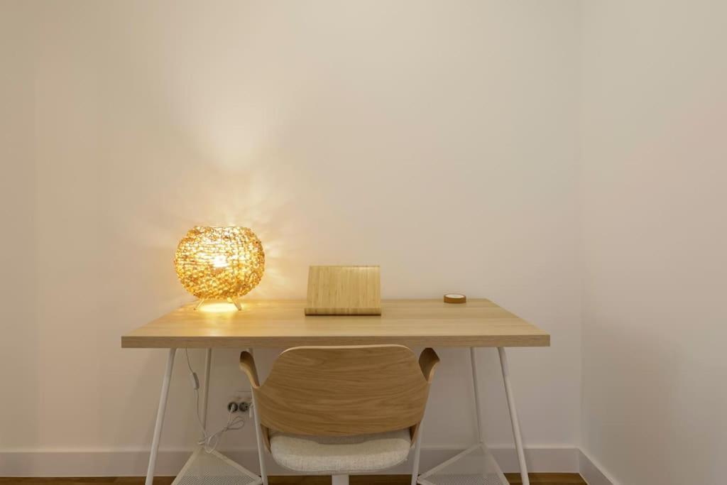The Location In Downtown Apartment